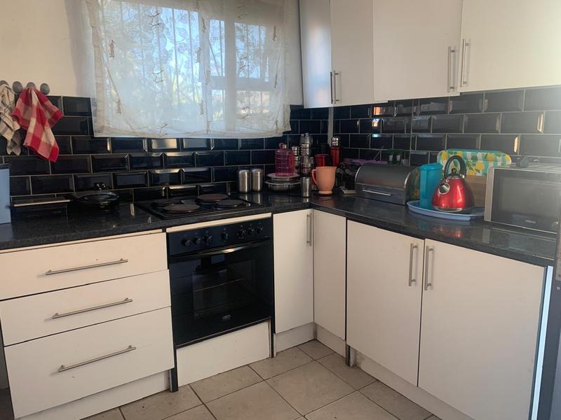 5 Bedroom Property for Sale in Russels Rest Western Cape